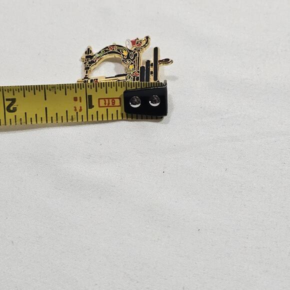 Vintage Clotilde #5 Enamel Sewing Machine Brooch Hat Lapel Pin Wilcox 1882 - Picture 2 of 4